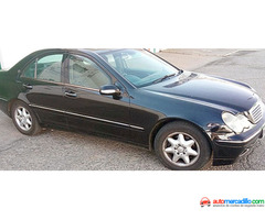 Mercedes-benz C220 Cdi 143 Cv 6 Velocidades Cdi 2002