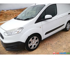 Ford Transit Courier 2016