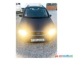 Opel Zafira del 2001