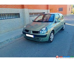 Renault CLIO   2001